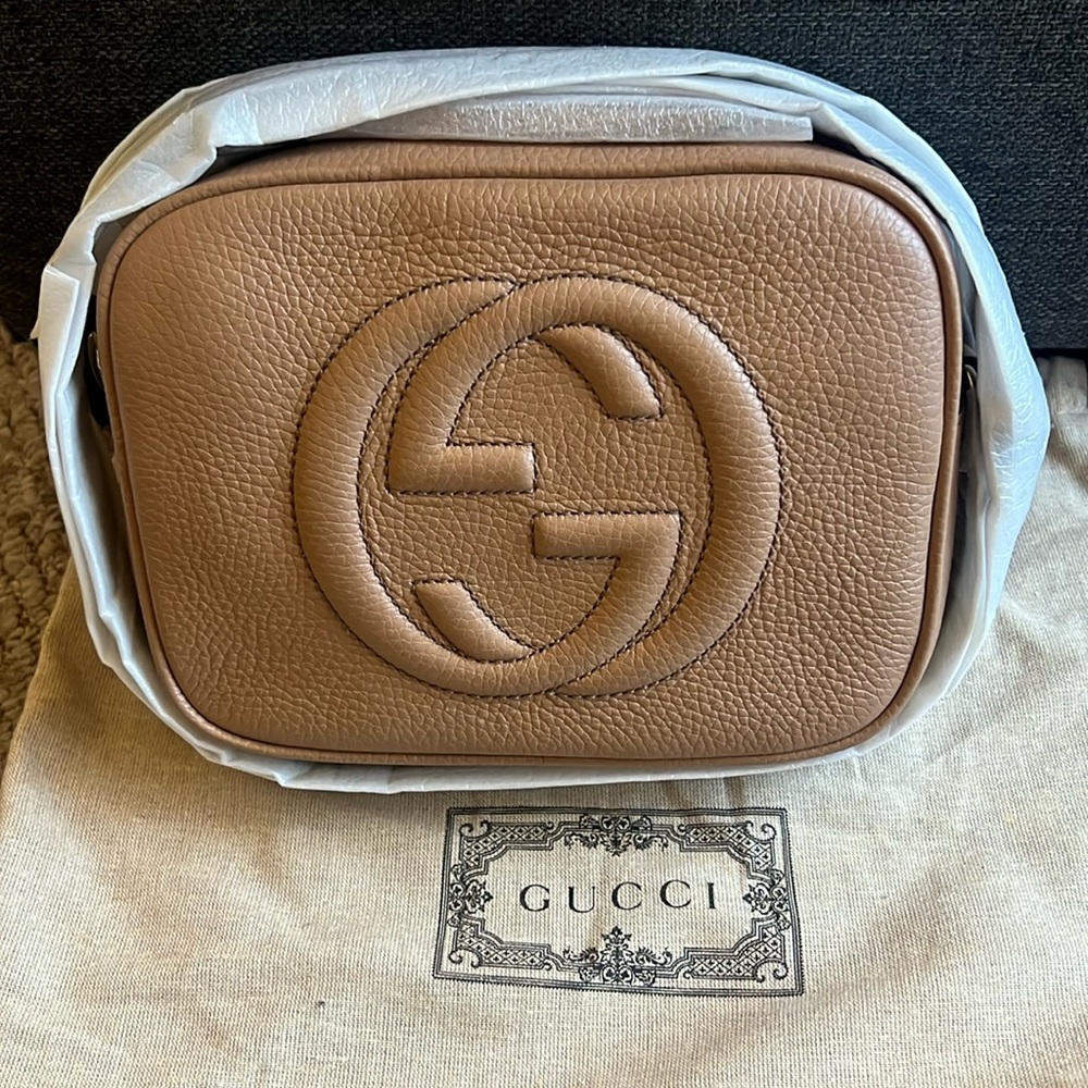 Gucci Soho disco in tan/beige